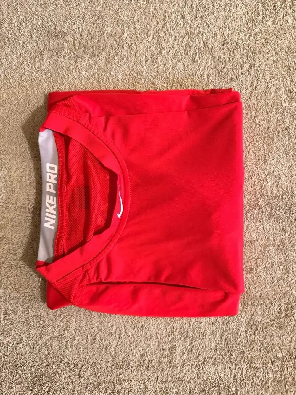 Nike Dri-Fit Pro Slim Fit Size M Red Long Sleeve Athletic Shirt
